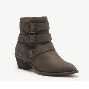 Sole Society Nelmaeya Leather Almond Toe Ankle Boots Brown Size 10